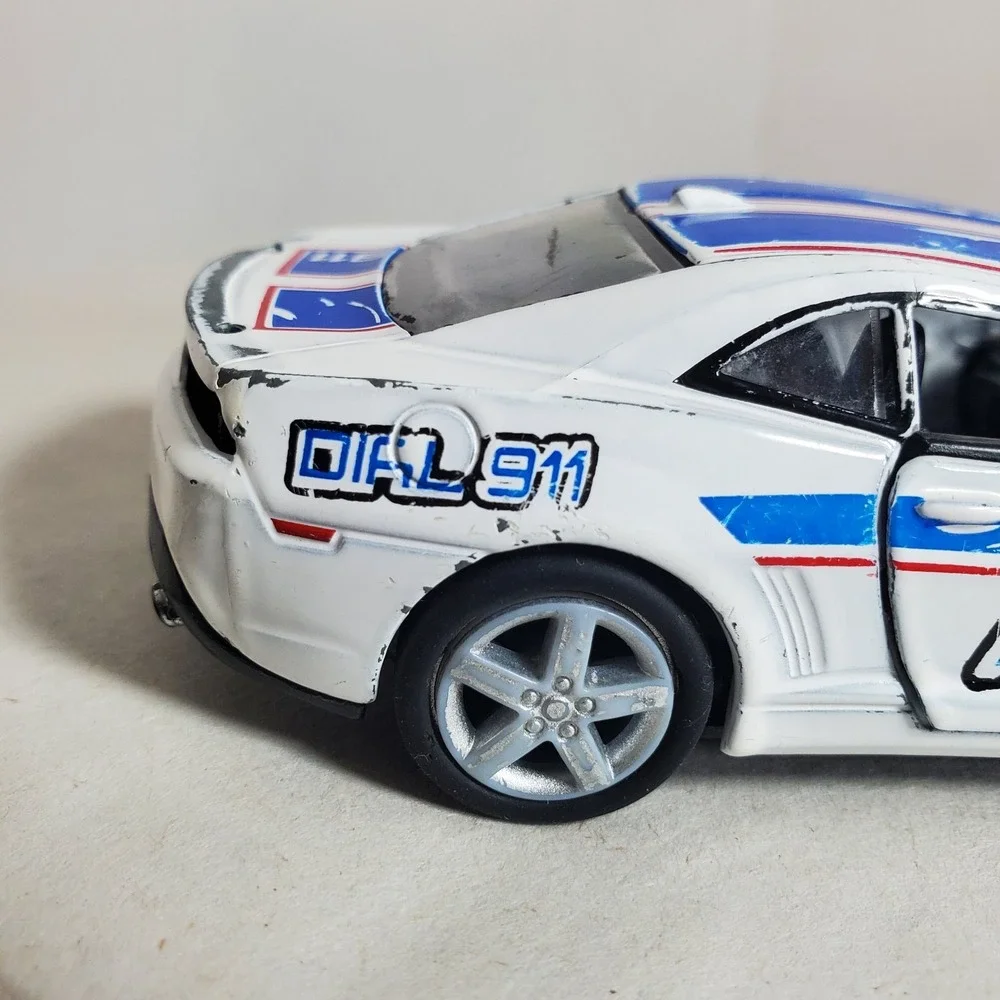 Kinsmart 2014 Chevrolet Camaro‎ Police Car 1:38 Scale Die-Cast Model